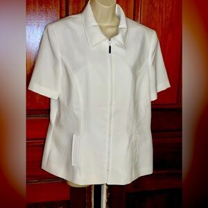 Le Suit White Zipper Up Top.  Size 14